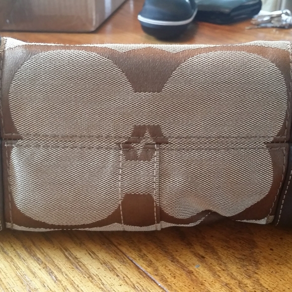 Coach small purse - Picture 5 of 8